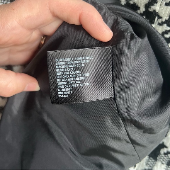 East 5th Black and White Houndstooth Blazer - Size L - Picture 5 of 5